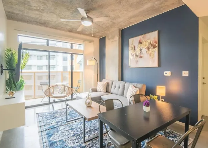 Apartment Phx Downtown Pool Gym Free Parking Wd *