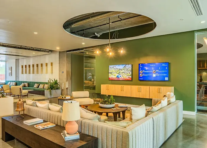 Phx Downtown Pool Gym Free Parking Wd Apartment *