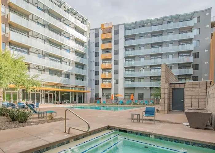 Phx Downtown Pool Gym Free Parking Wd Apartment