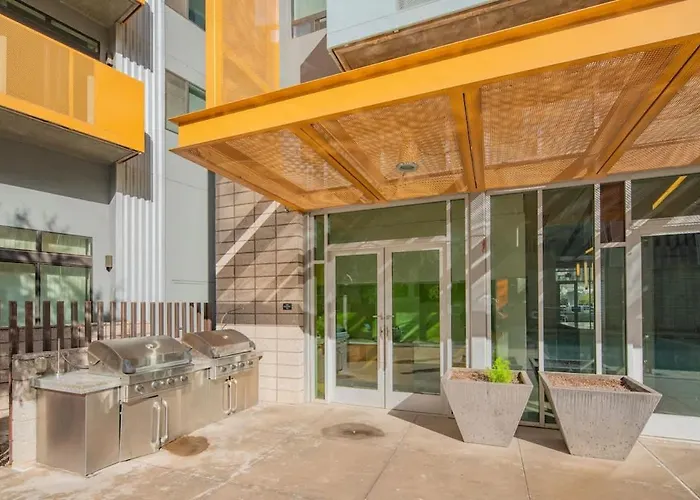 Phx Downtown Pool Gym Free Parking Wd Apartment